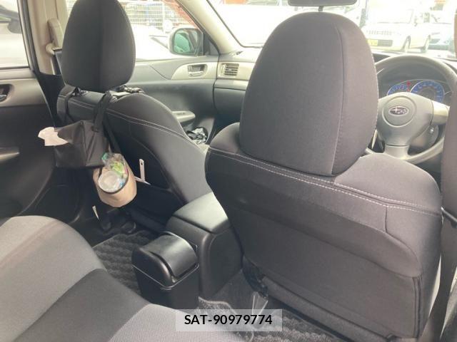 Subaru IMPREZA 2010-03 8366376-18