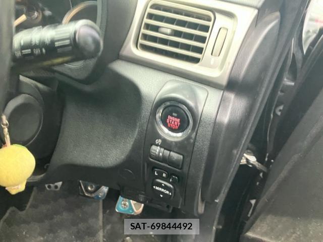 Subaru IMPREZA 2010-04 7724278-9