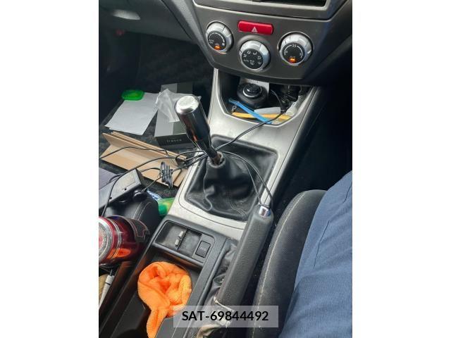 Subaru IMPREZA 2010-04 7724278-11