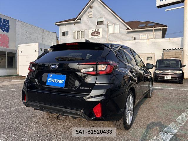 Subaru IMPREZA 2025-03 8207942-4