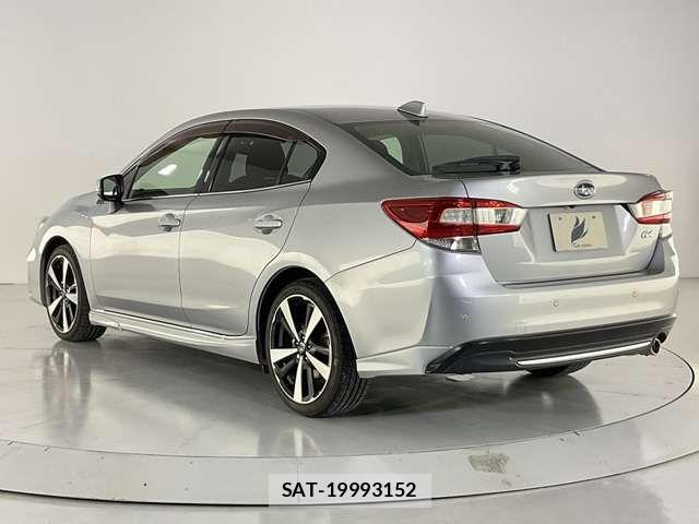 Subaru IMPREZA G4 2017-06 8829539-3