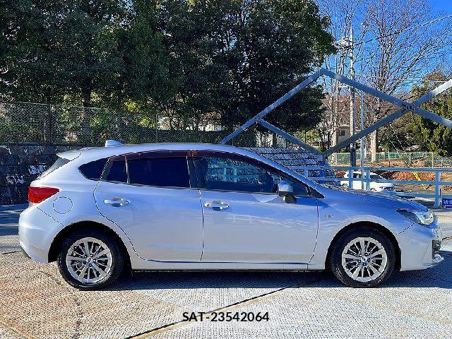 Subaru IMPREZA 2017-07 2009878-17
