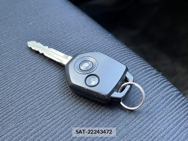 Subaru IMPREZA 2013-08 3375787-25