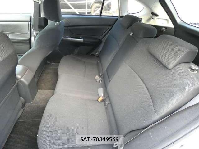 Subaru IMPREZA 2015-05 3672369-11