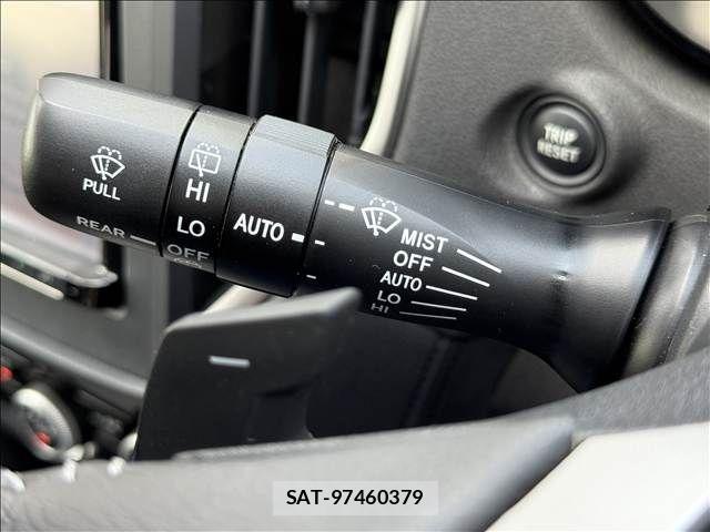 Subaru IMPREZA 2018-06 6498542-27
