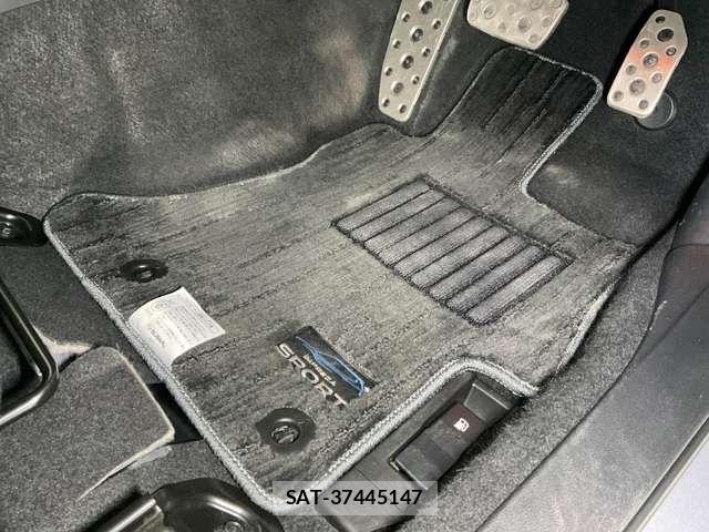 Subaru IMPREZA 2019-02 6906640-18