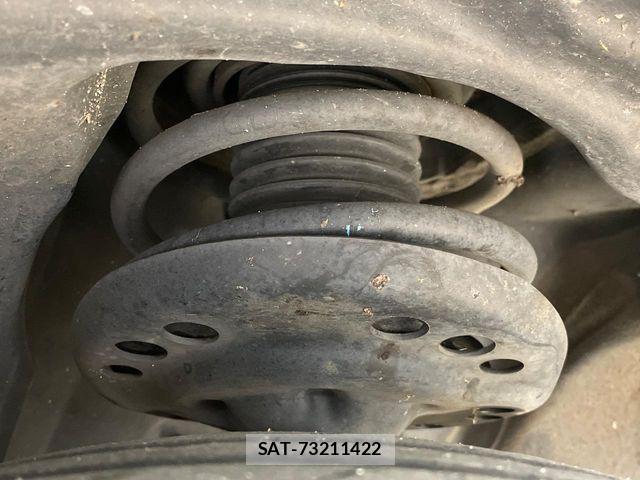 Subaru IMPREZA 2017-01 6906646-19