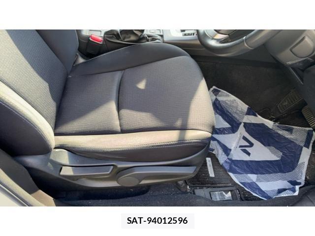 Subaru IMPREZA 2013-02 6906656-12