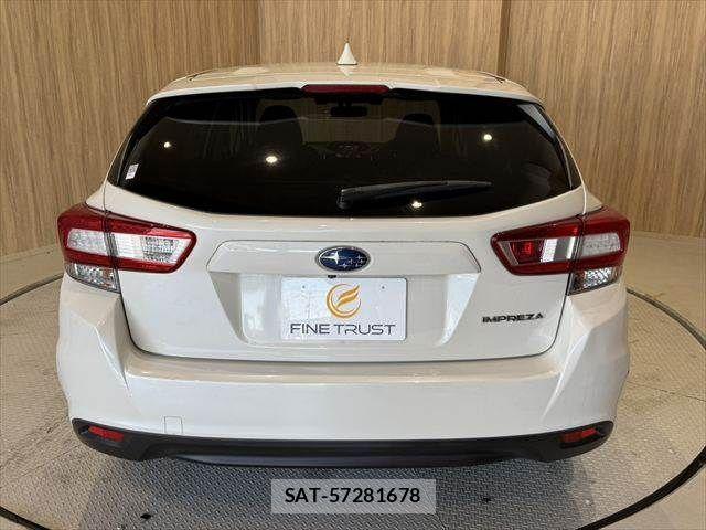 Subaru IMPREZA 2017-01 7219866-19
