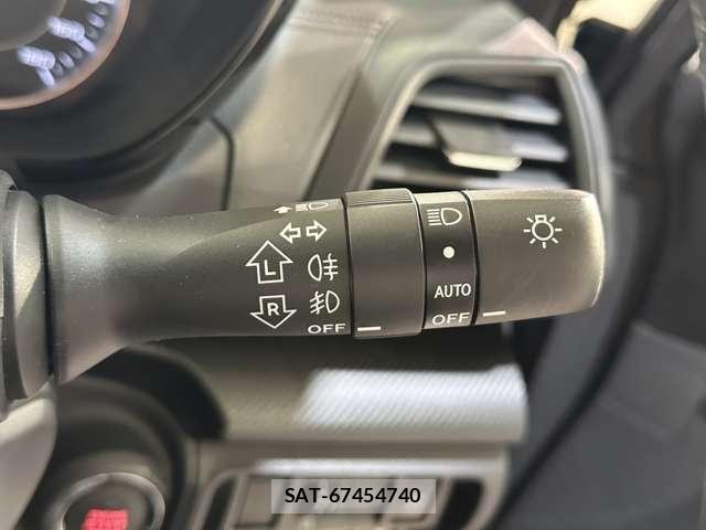Subaru IMPREZA 2017-12 7327593-11