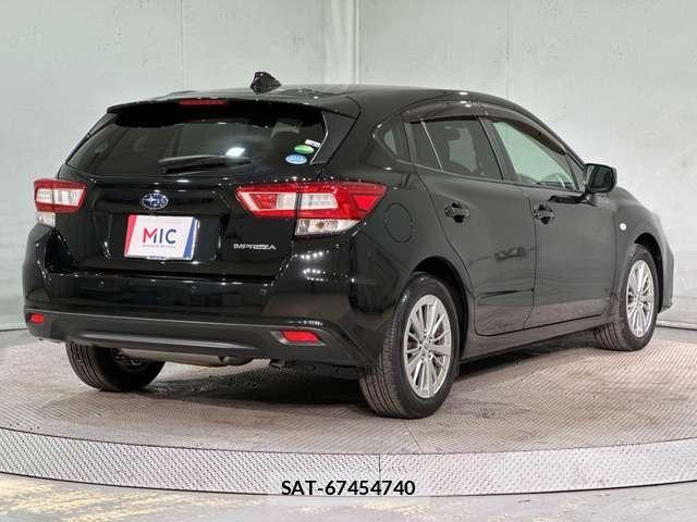 Subaru IMPREZA 2017-12 7327593-4