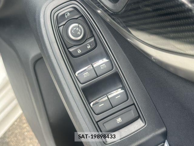 Subaru IMPREZA 2019-05 7617169-28