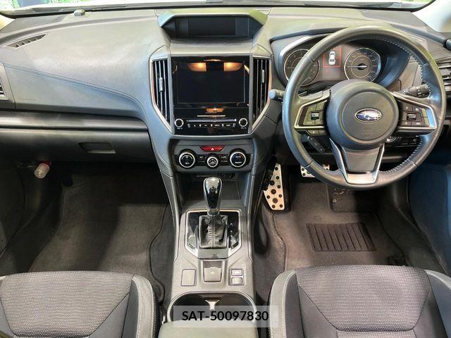 Subaru IMPREZA 2017-10 8036047-1