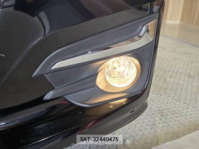 Subaru IMPREZA 2017-07 8036048-13