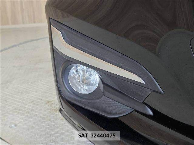Subaru IMPREZA 2017-07 8036048-25