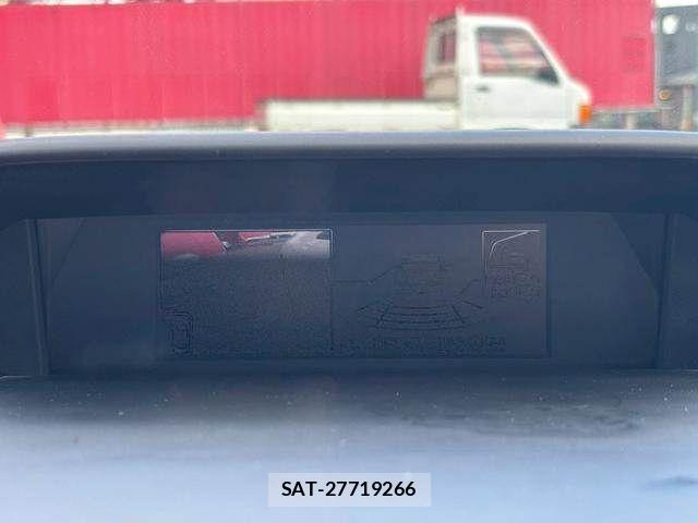 Subaru IMPREZA 2018-10 8036044-25