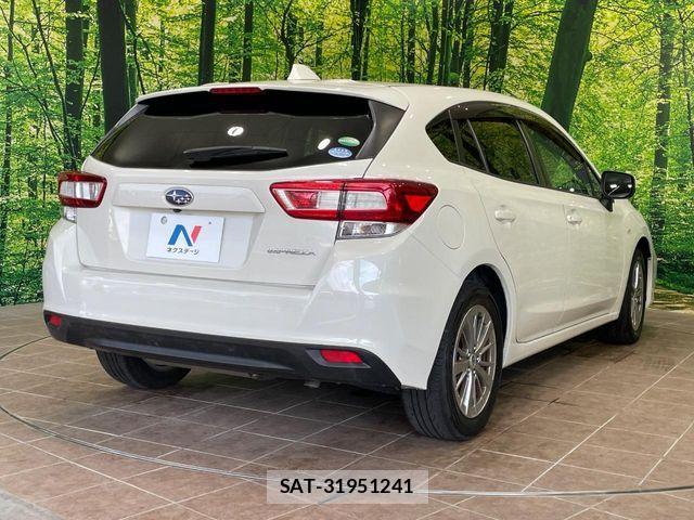 Subaru IMPREZA 2017-08 8036043-16