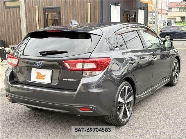 Subaru IMPREZA 2018-01 8036042-23