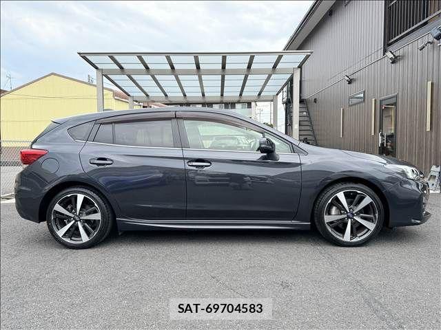 Subaru IMPREZA 2018-01 8036042-6