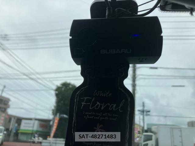 Subaru IMPREZA 2017-01 8036050-15
