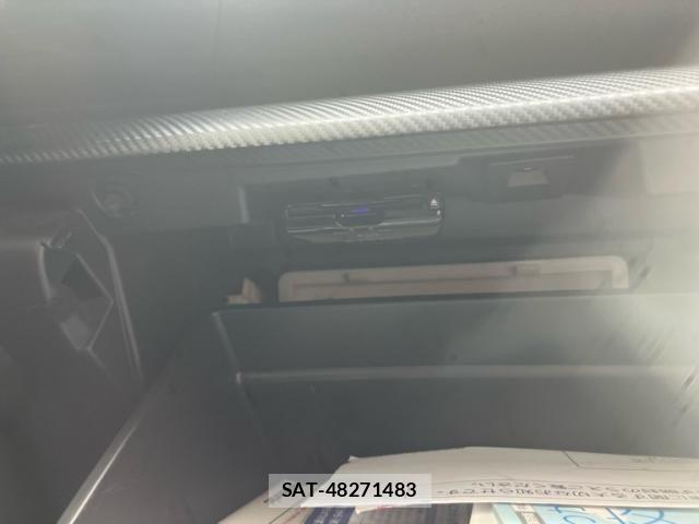Subaru IMPREZA 2017-01 8036050-27
