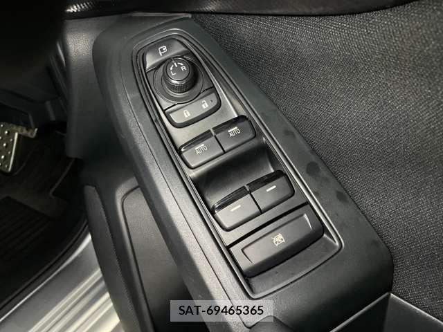 Subaru IMPREZA 2018-05 8074091-14