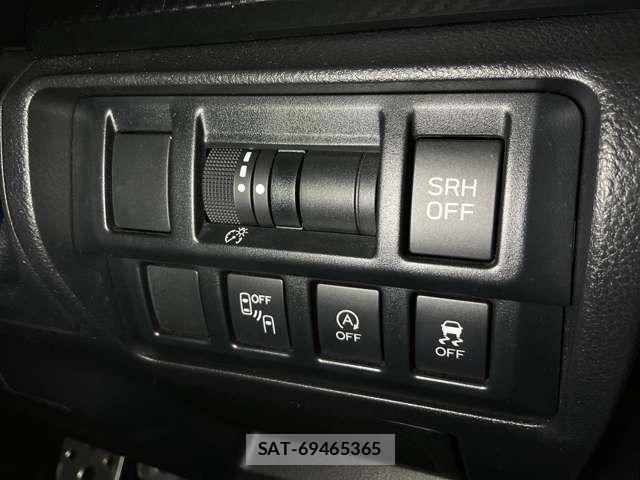 Subaru IMPREZA 2018-05 8074091-18