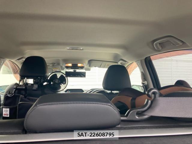 Subaru IMPREZA 2017-08 8074092-9