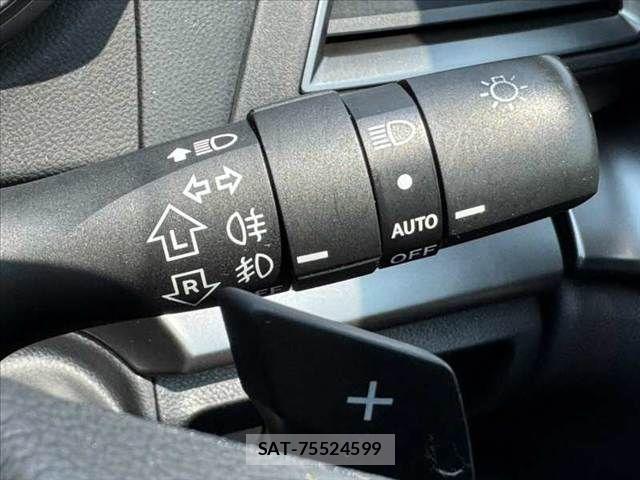 Subaru IMPREZA 2017-11 8099709-24