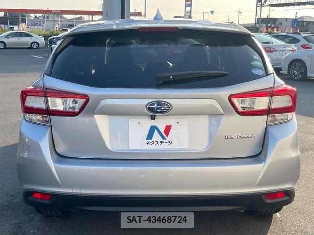 Subaru IMPREZA 2017-06 8099710-13