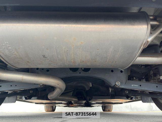 Subaru IMPREZA 2017-07 8207956-18
