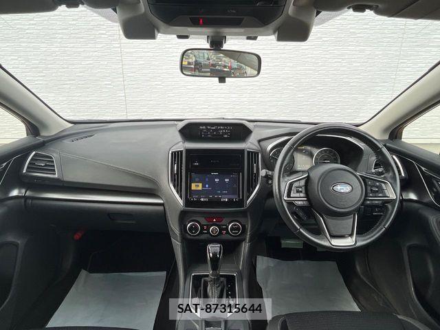 Subaru IMPREZA 2017-07 8207956-1