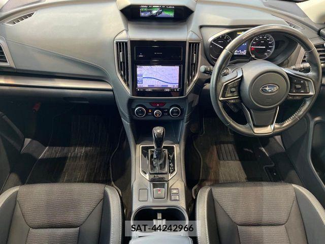 Subaru IMPREZA 2017-07 8230385-1