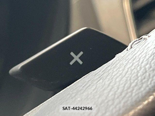 Subaru IMPREZA 2017-07 8230385-6