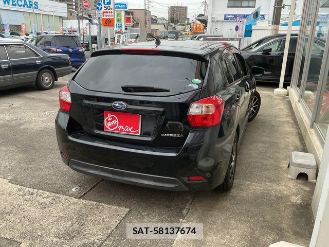 Subaru IMPREZA 2015-04 8230388-2
