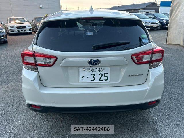 Subaru IMPREZA 2017-05 8230386-16
