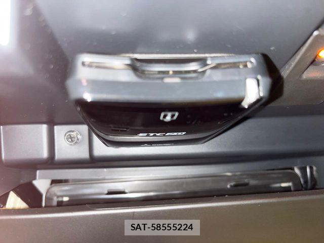 Subaru IMPREZA 2018-02 8230387-5