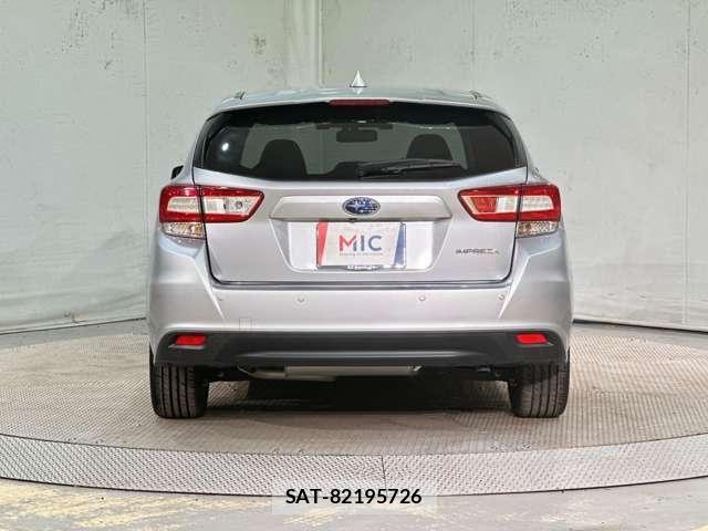 Subaru IMPREZA 2018-03 8245471-5