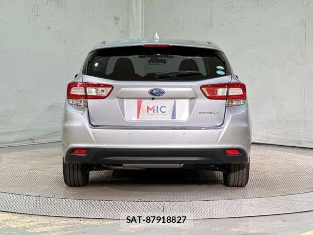 Subaru IMPREZA 2018-10 8245475-6