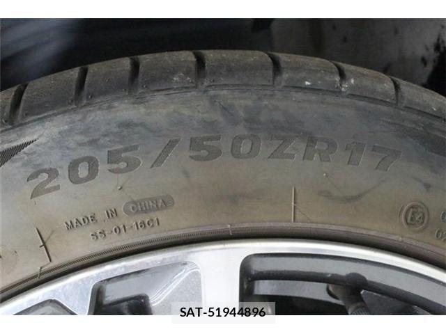 Subaru IMPREZA 2017-04 8336261-22