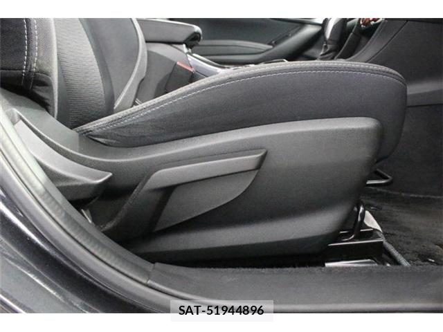 Subaru IMPREZA 2017-04 8336261-28