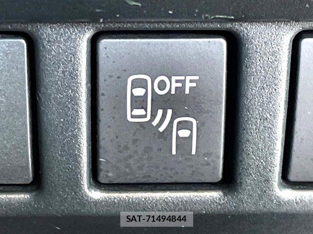 Subaru IMPREZA 2018-01 8336260-5