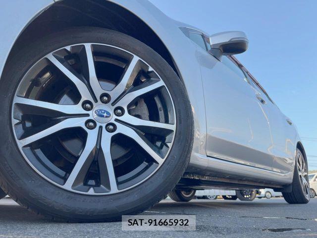 Subaru IMPREZA 2018-06 8336263-12