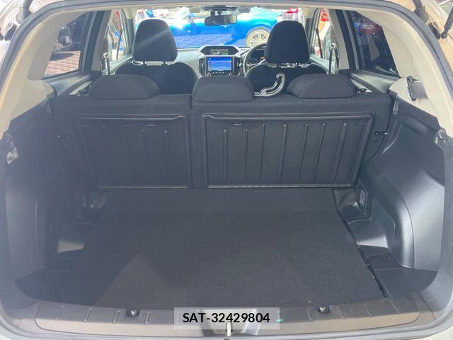 Subaru IMPREZA 2018-12 8336258-11
