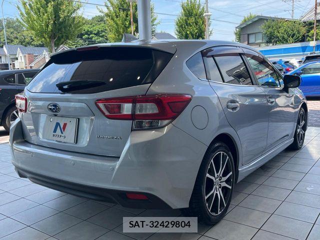 Subaru IMPREZA 2018-12 8336258-17