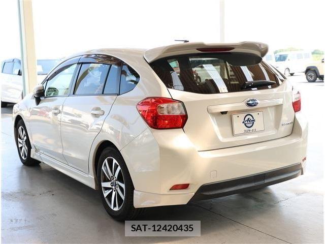 Subaru IMPREZA 2015-05 8336266-21