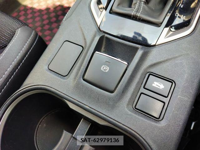 Subaru IMPREZA 2018-01 8354706-15