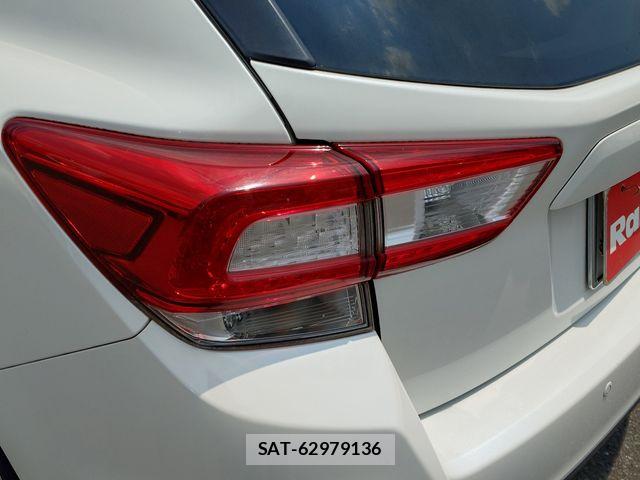 Subaru IMPREZA 2018-01 8354706-5