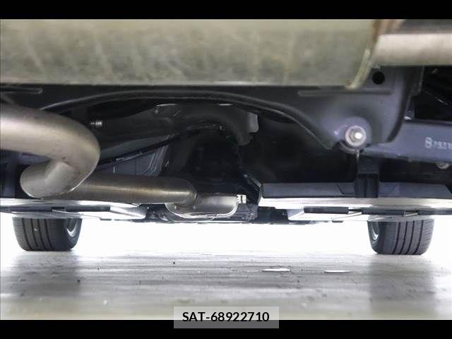 Subaru IMPREZA 2017-04 8366381-25
