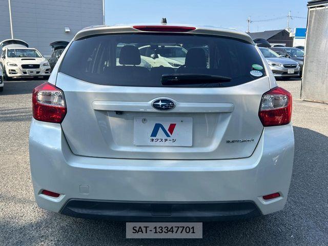 Subaru IMPREZA 2013-08 8366386-16